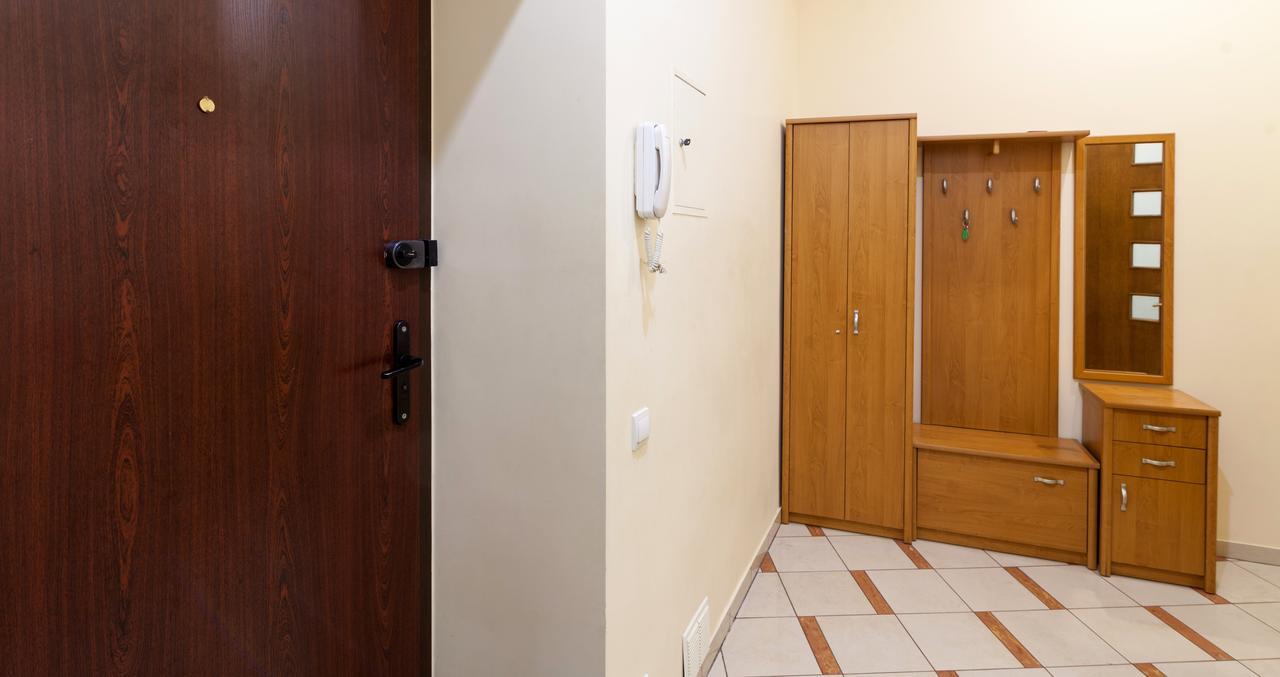 Апартаменты двухкомнатные для 6х около парка в центре Львів Екстер'єр фото